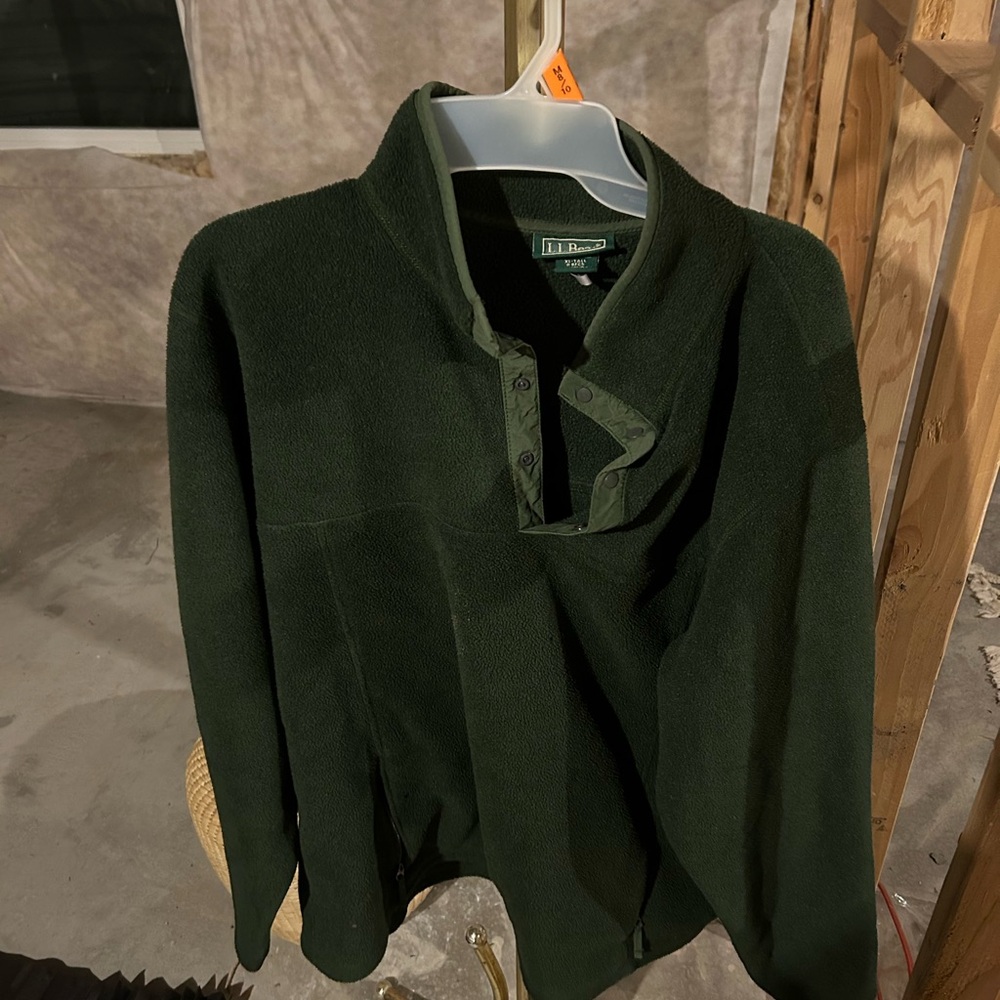 L.L. Bean Green fleece Neck Sweater Knit